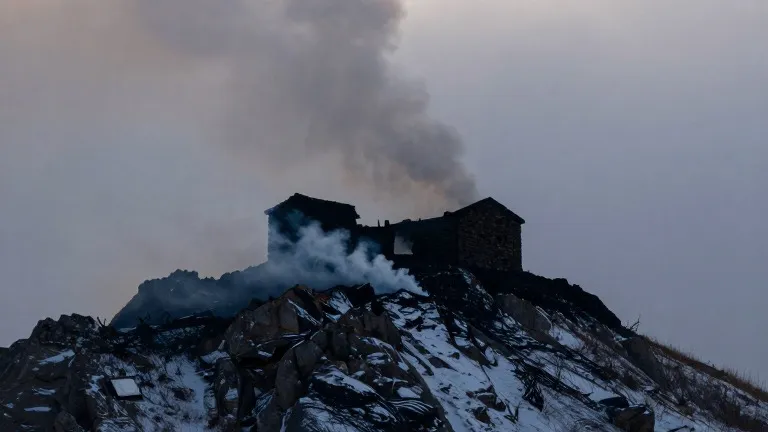 Illustration for: Joachim Herrmann Vows Full Restoration of Kehlsteinhaus After Fire